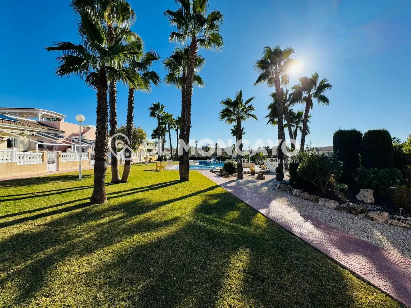 Vista exterior de Casa adosada en venta en Rojales con Aire acondicionado, Calefacción y Jardín privado