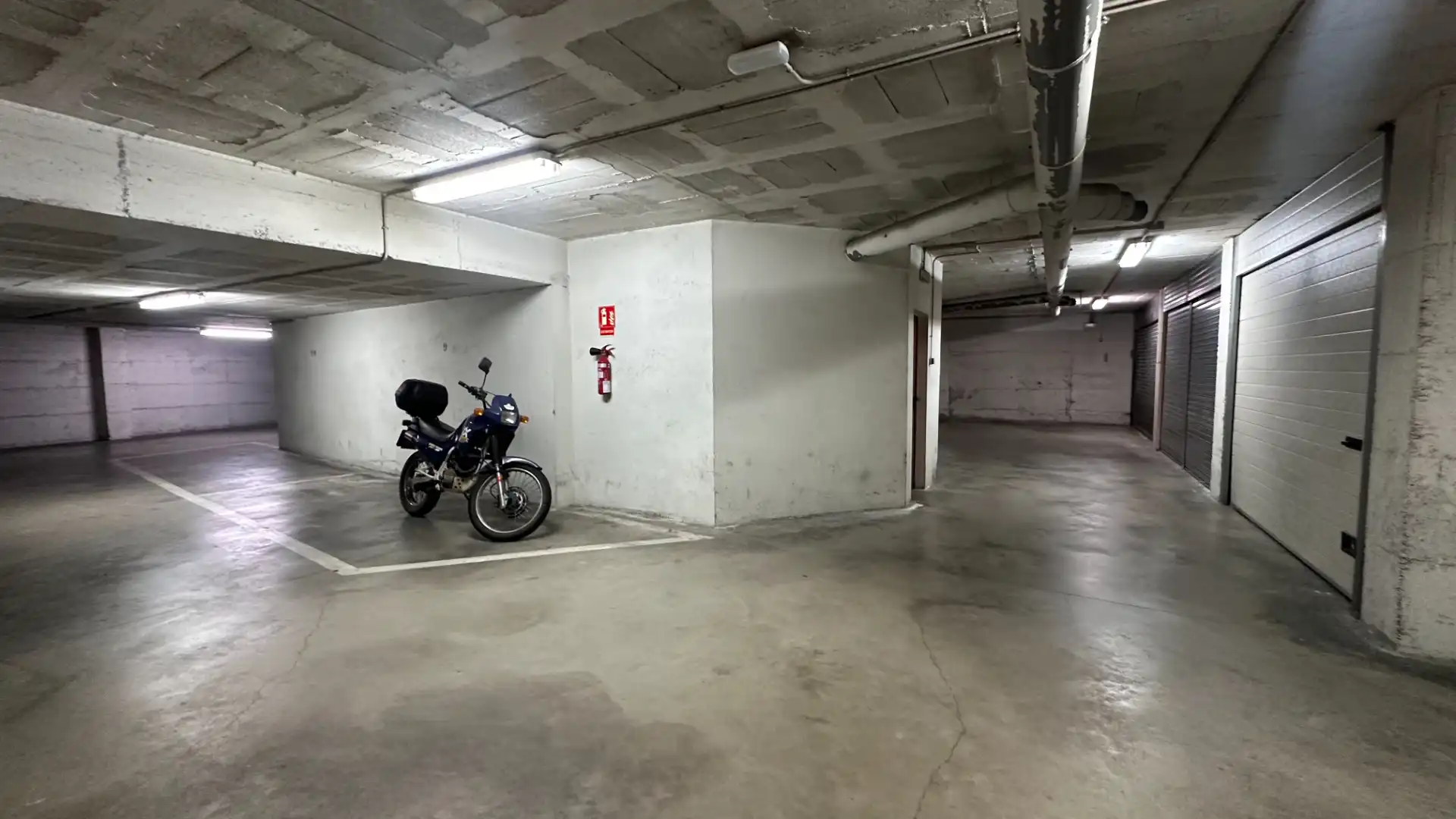Einzelparkplatz zum Verkauf in Carrer Compositor Pere Aubert 22, imagen 4