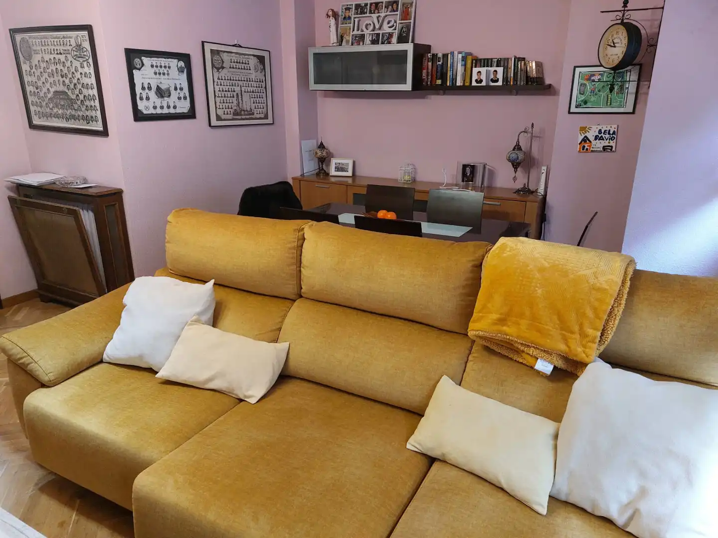 Sala de estar de Dúplex en venta en Salamanca con Calefacción, Parquet y Terraza