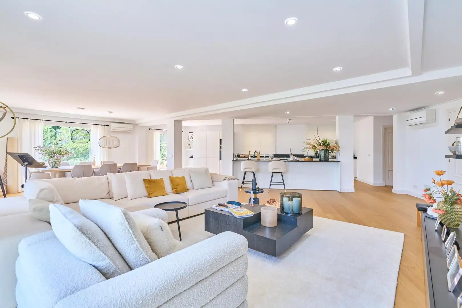 Sala d'estar de Casa o xalet en venda en  Palma de Mallorca amb Aire condicionat, Jardí privat i Parquet