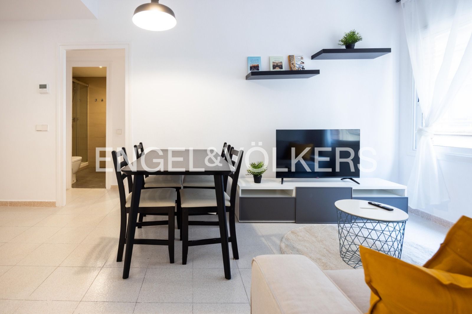 Sala d'estar de Apartament de lloguer en  Barcelona Capital amb Aire condicionat, Calefacció i Parquet