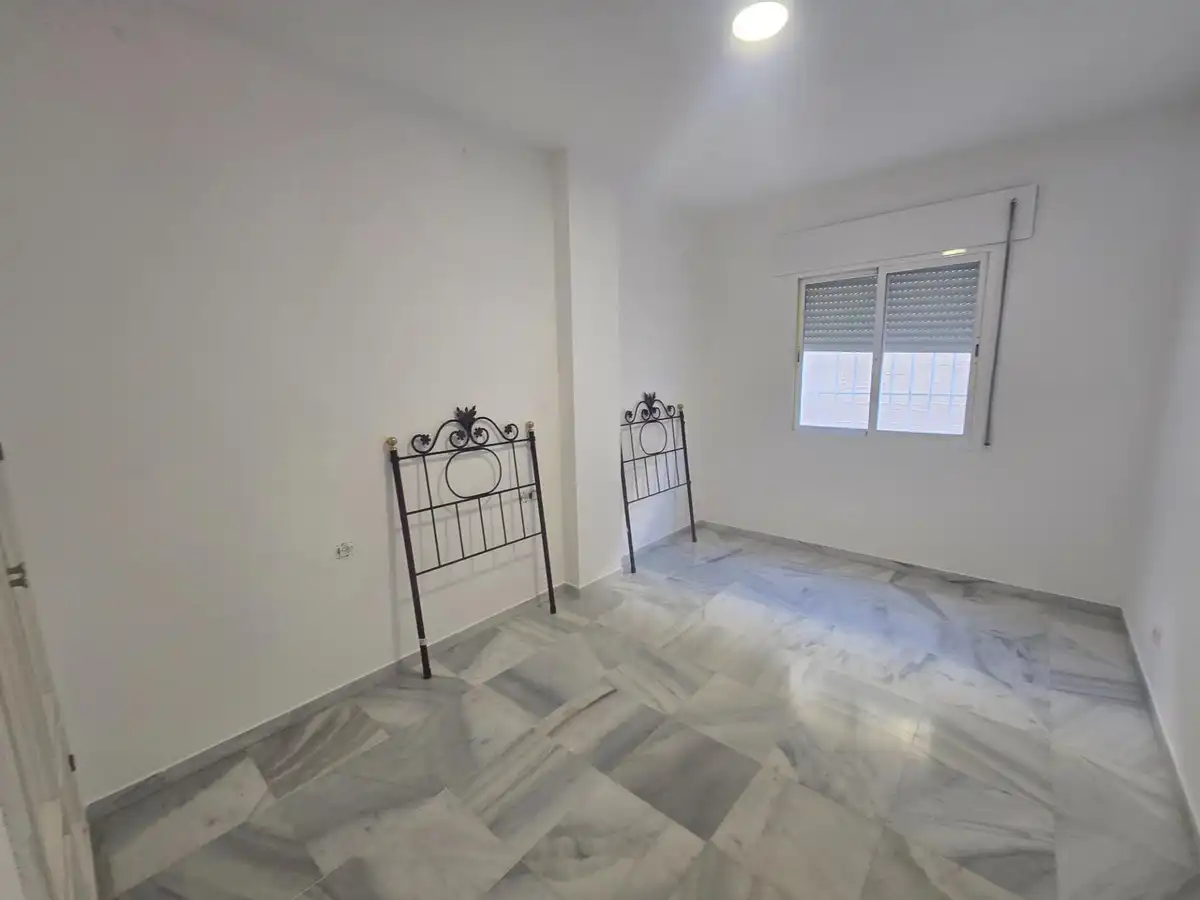 Dormitori de Apartament en venda en Benalmádena amb Aire condicionat, Calefacció i Jardí privat