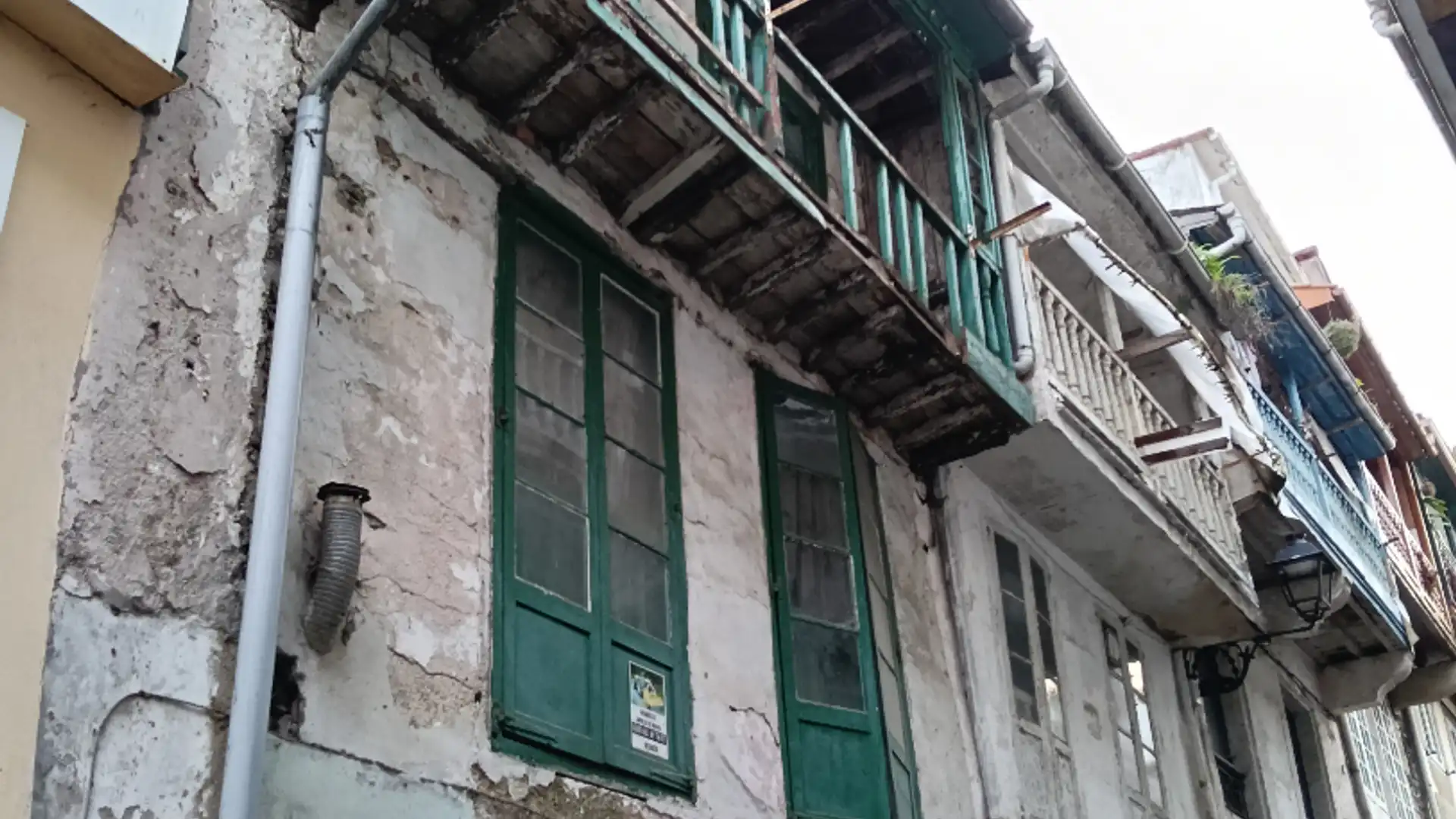 Vista exterior de Casa adosada en venta en Betanzos con Balcón