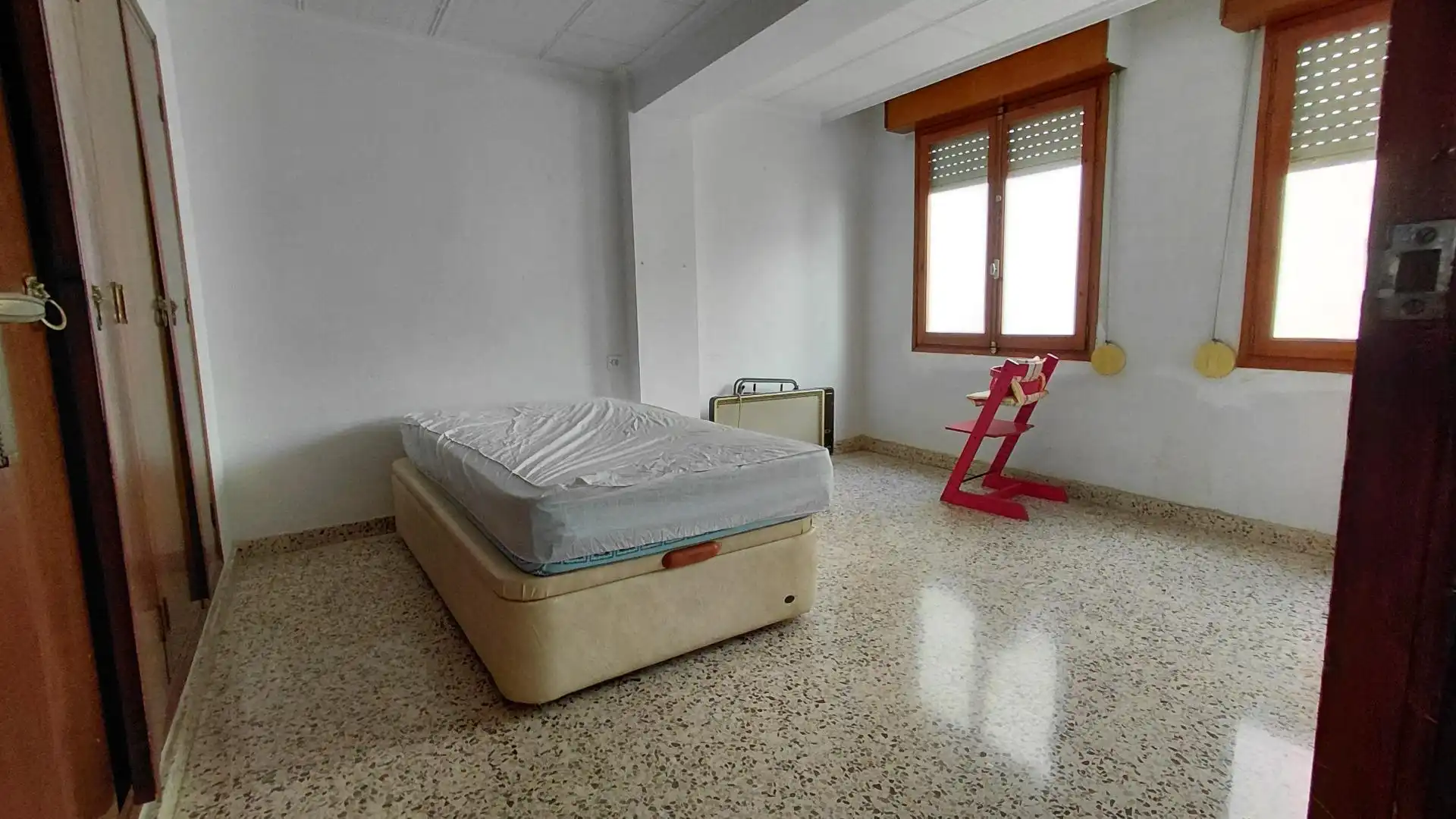Dormitori de Pis en venda en Villena amb Balcó