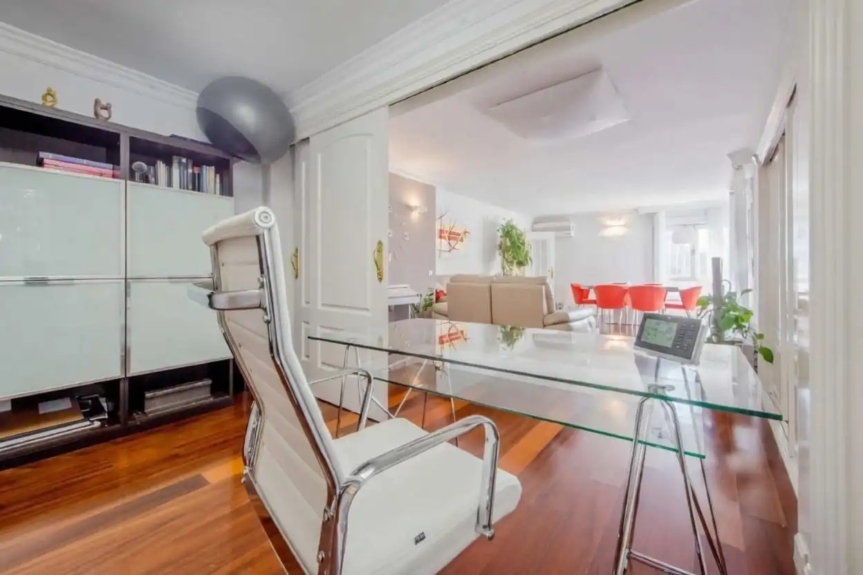 Comedor de Casa adosada en venta en Alcobendas con Aire acondicionado, Calefacción y Jardín privado