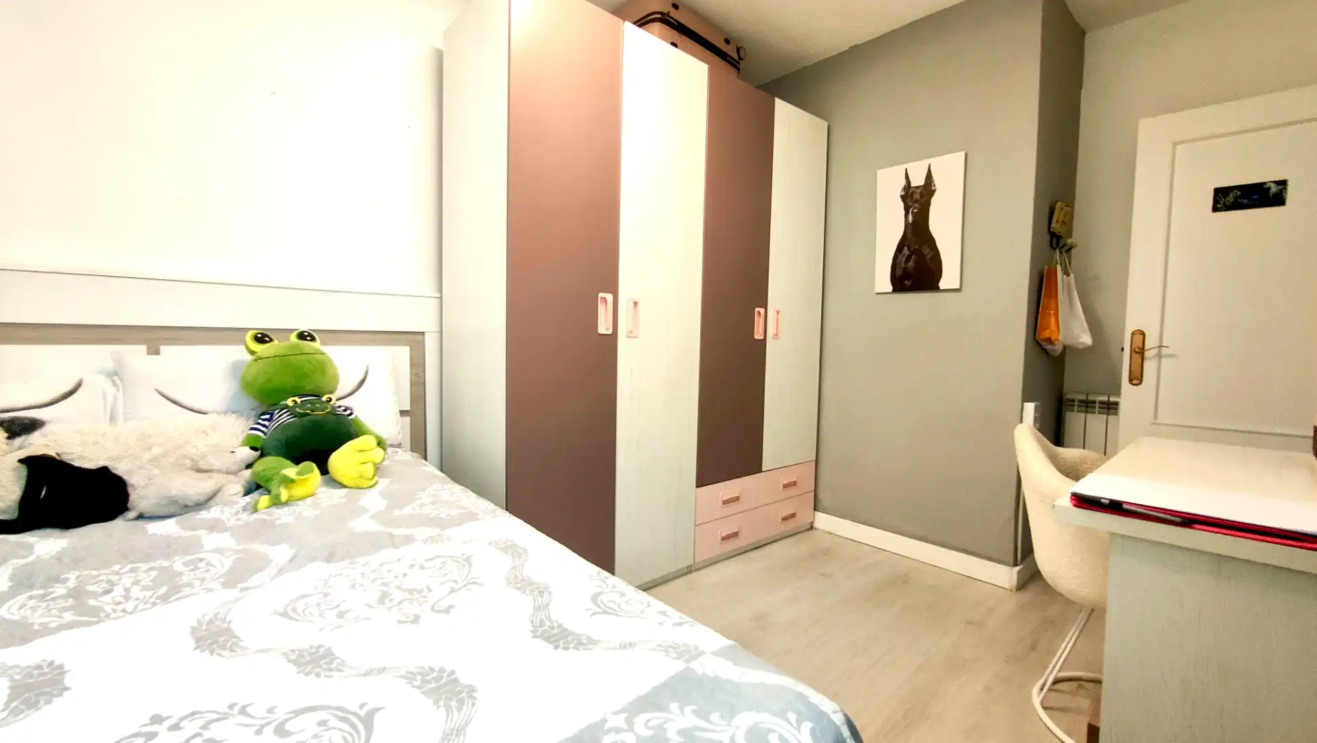 Habitación de Casa adosada en venta en Santa Pola con Aire acondicionado, Calefacción y Jardín privado