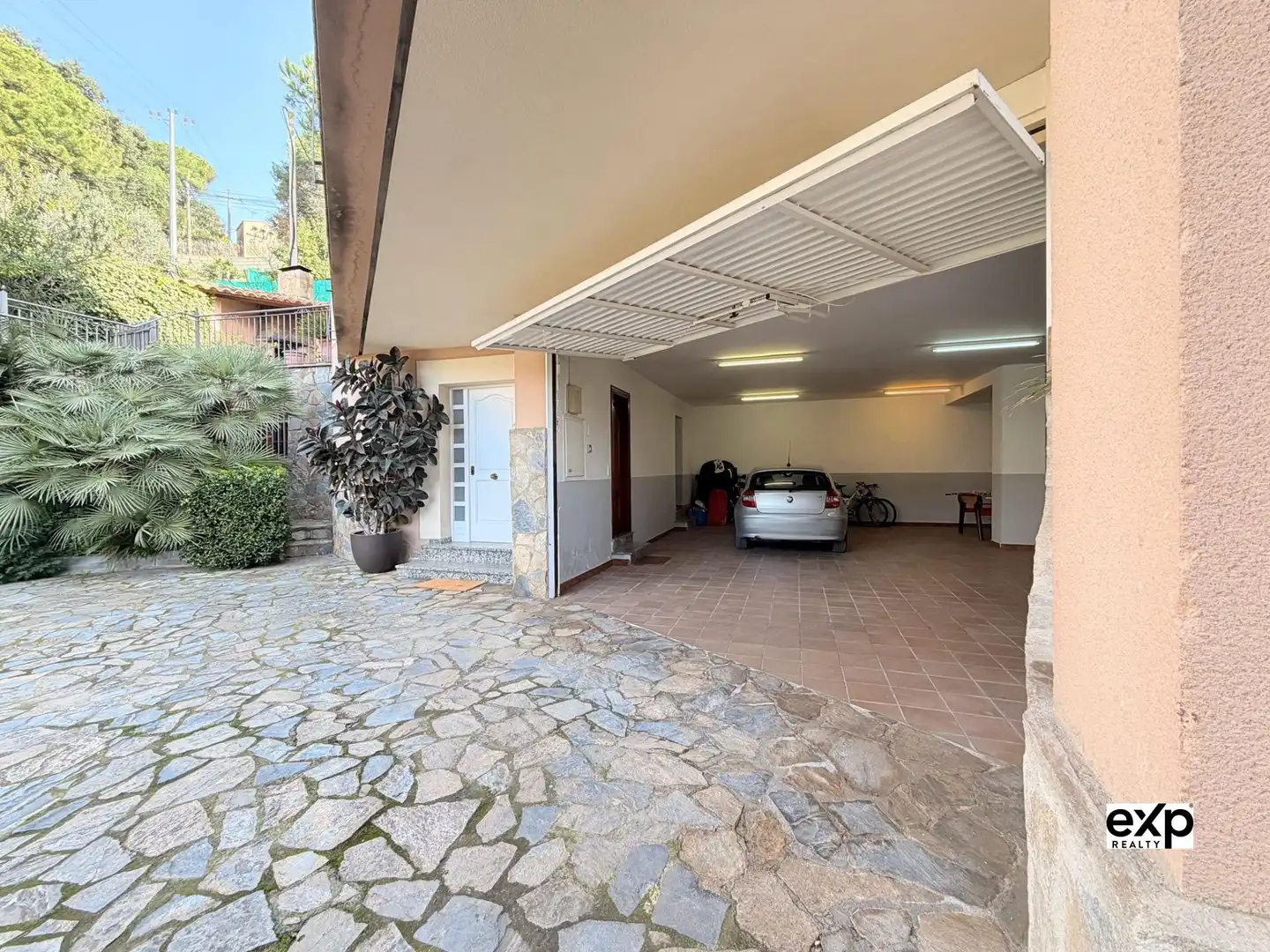 Parking de Casa o chalet en venta en Mataró con Calefacción, Jardín privado y Terraza