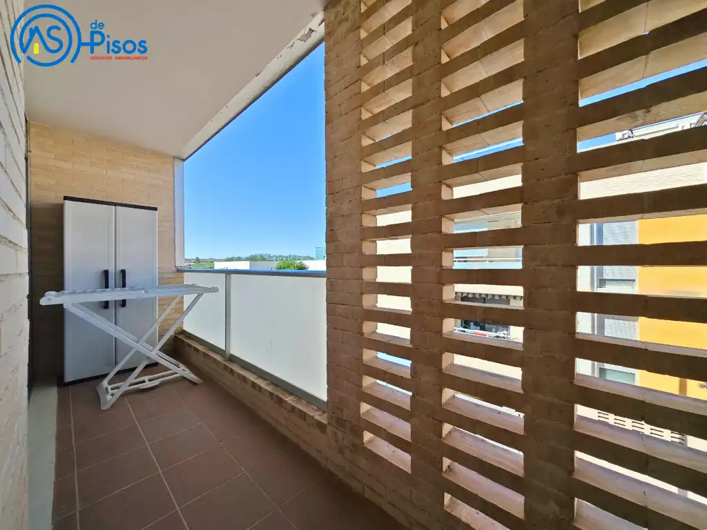 Terraza de Piso de alquiler en Cadrete con Calefacción, Jardín privado y Parquet