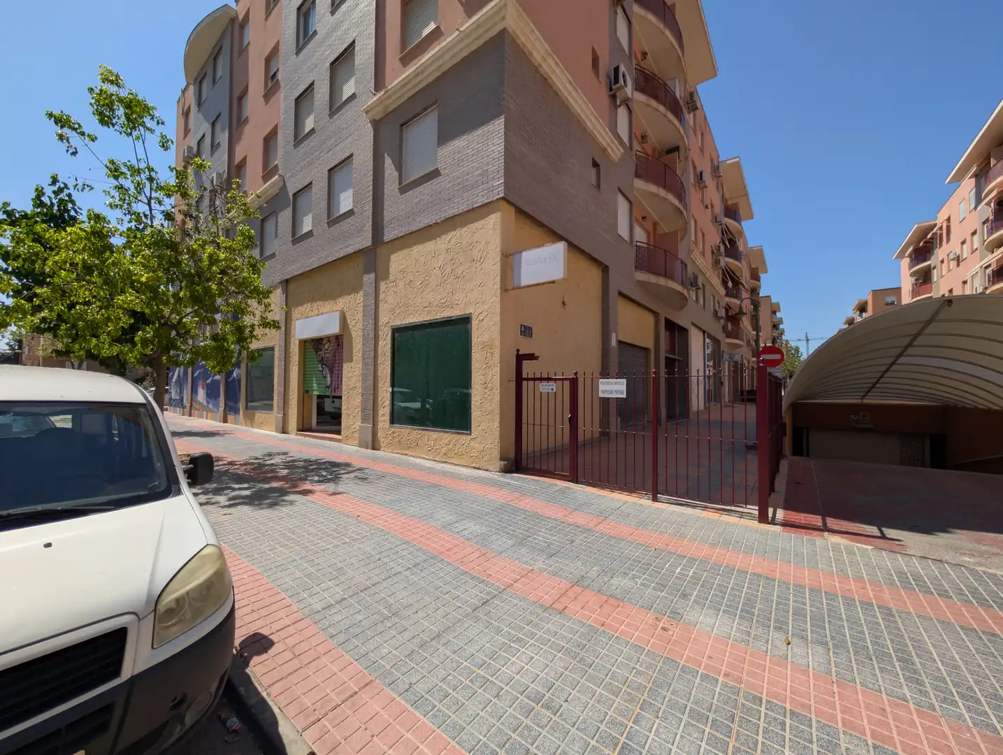Vista exterior de Local de alquiler en Cartagena