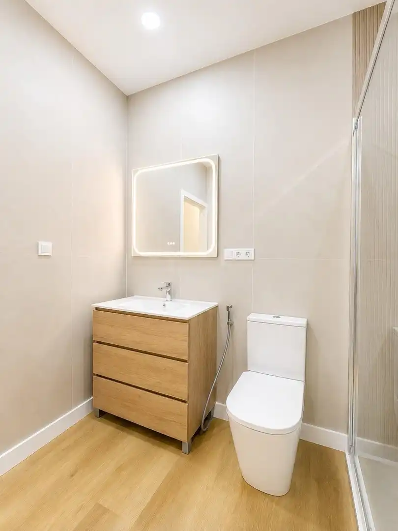 Bany de Apartament en venda en Málaga amb Aire condicionat, Parquet i Alarma