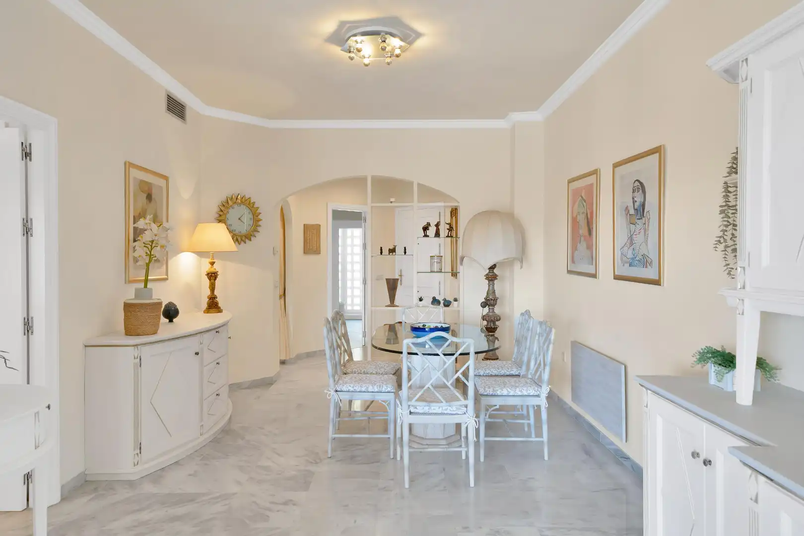 Comedor de Ático de alquiler en Marbella con Aire acondicionado, Calefacción y Jardín privado