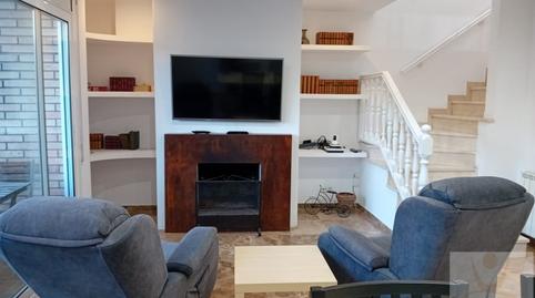 Foto 4 de Casa adosada de lloguer a Avenida Estatut, Ca n'Oriol, Rubí