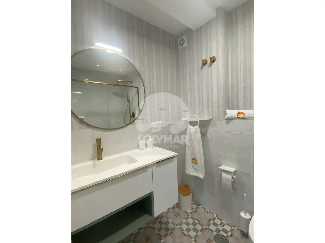 Bathroom of Flat for rent in Vélez-Málaga  with Air Conditioner, Furnished and Balcony