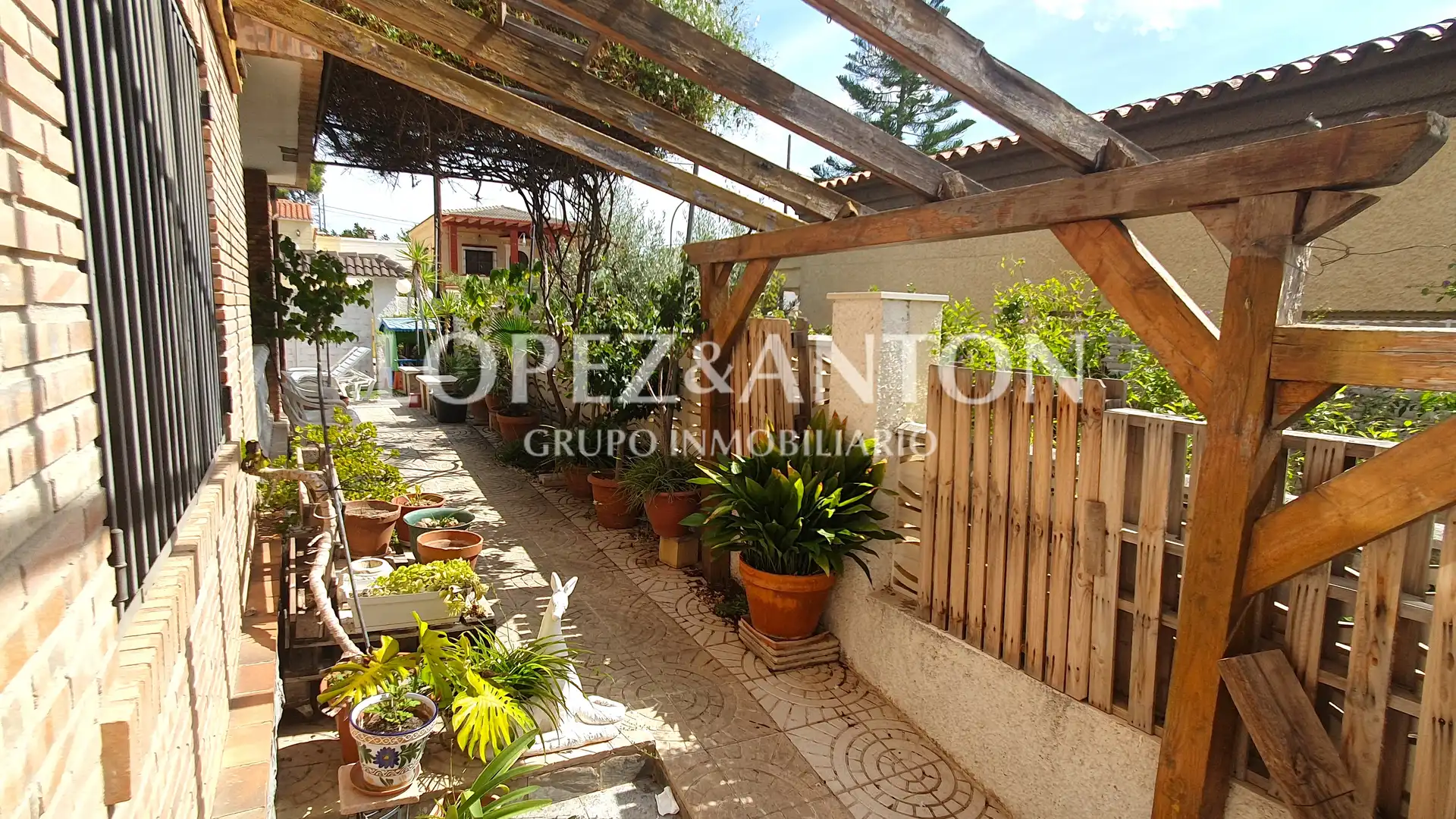 Garden of Houses for sale in L'Eliana  with Air Conditioner, Private garden and Terrace