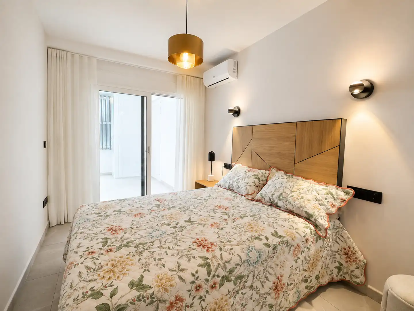Dormitori de Apartament en venda en Calpe / Calp amb Aire condicionat, Calefacció i Jardí privat