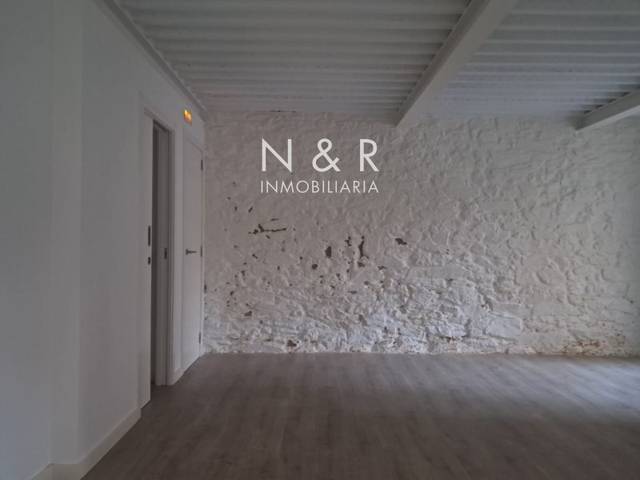 Local comercial en Alquiler en Santo Agostiño, 7 en Casco Histórico