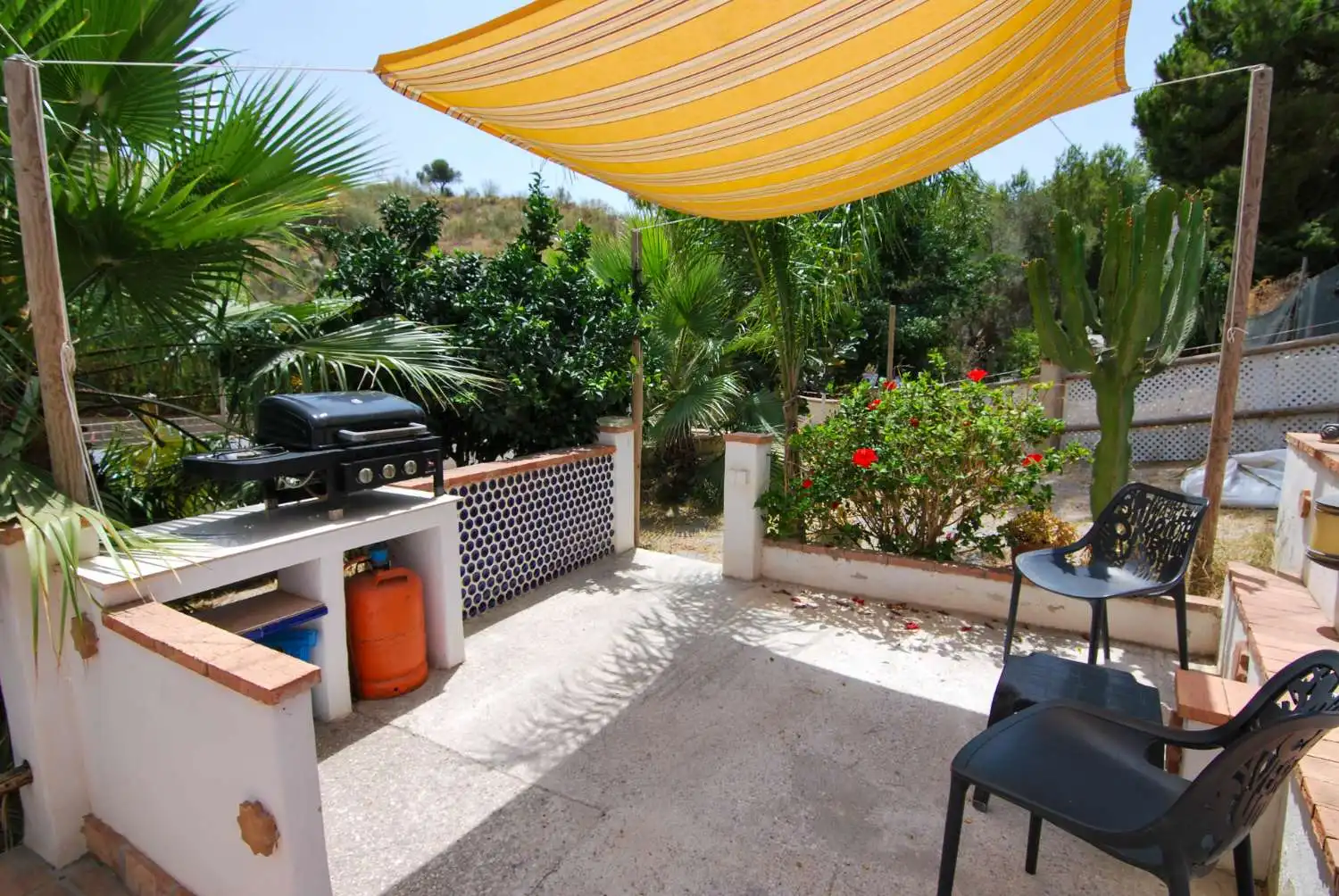 Garden of Country homes for sale in Vélez de Benaudalla  with Terrace, Storage room and Swimming Pool