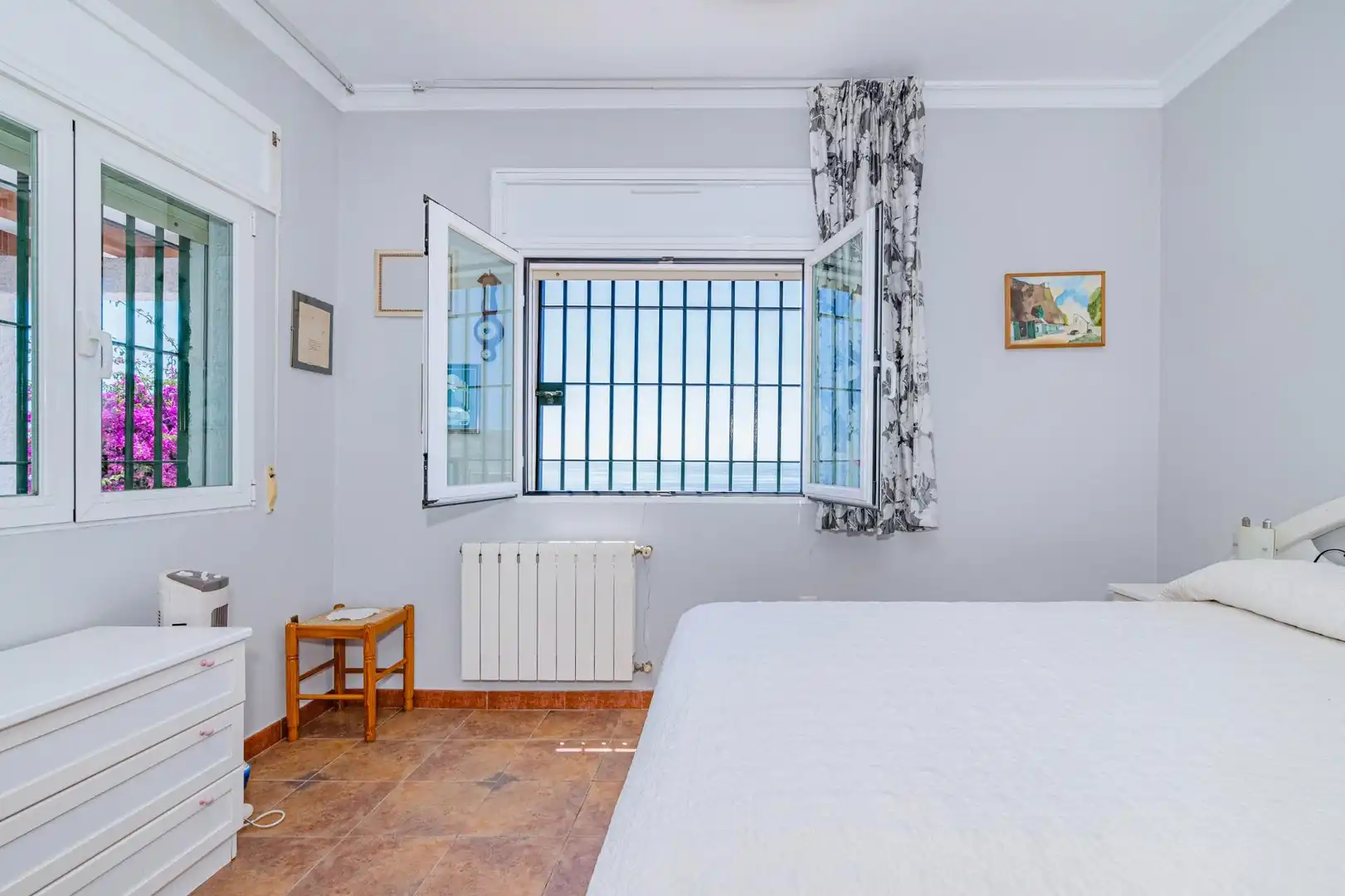 Habitación de Casa o chalet en venta en Almuñécar con Terraza y Piscina