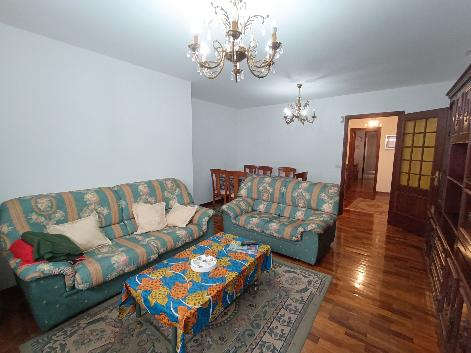 Living room of Flat for sale in Pontevedra Capital   with Heating, Parquet flooring and Storage room