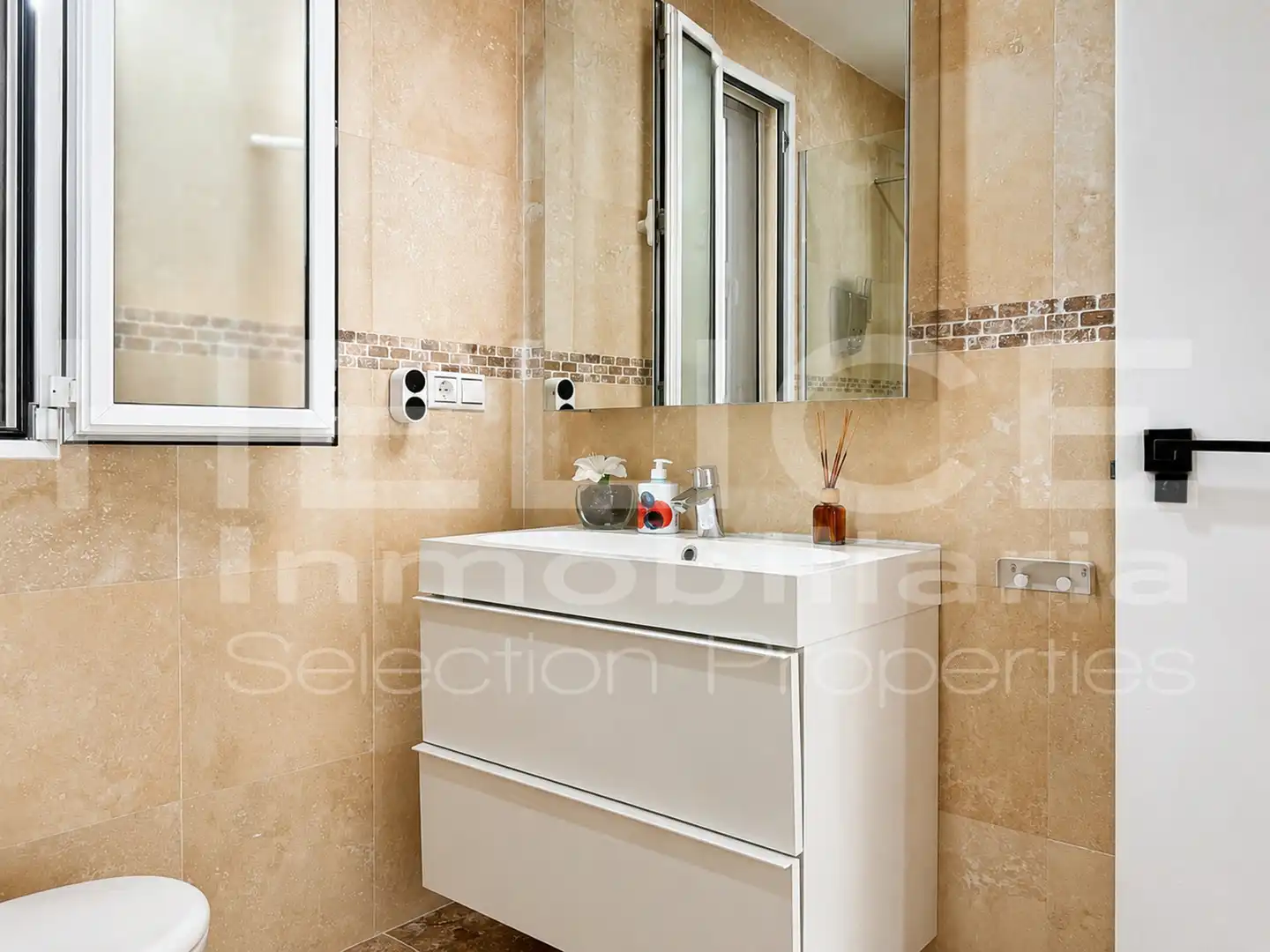 Houses for sale in Cumbres de Calicanto