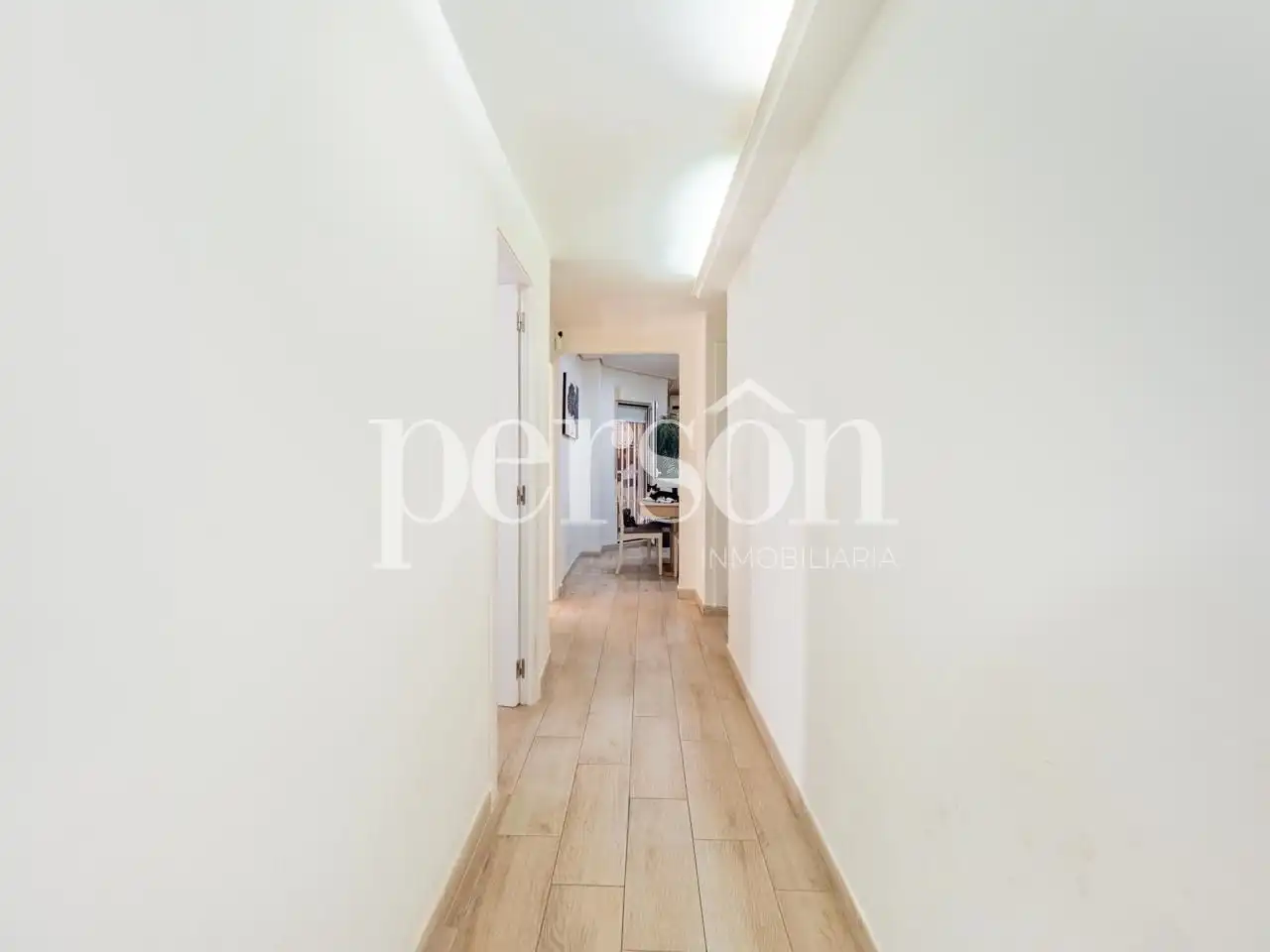 Piso en venta en Valencia con Aire acondicionado, Terraza y Amueblado