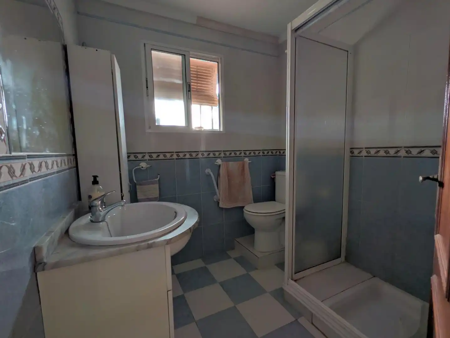 Reihenhaus zum Verkauf in Sanlúcar la Mayor, imagen 14