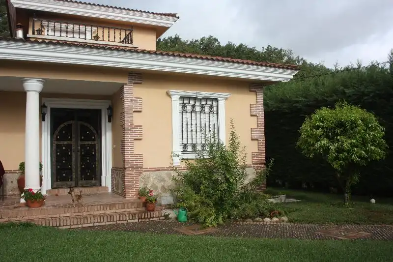 Chalet con jardín en venta en Cuacos de Yuste