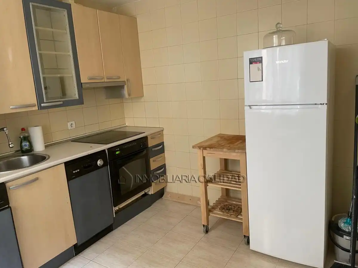 Kitchen of Flat for rent in Burgos  with Heating and Furnished