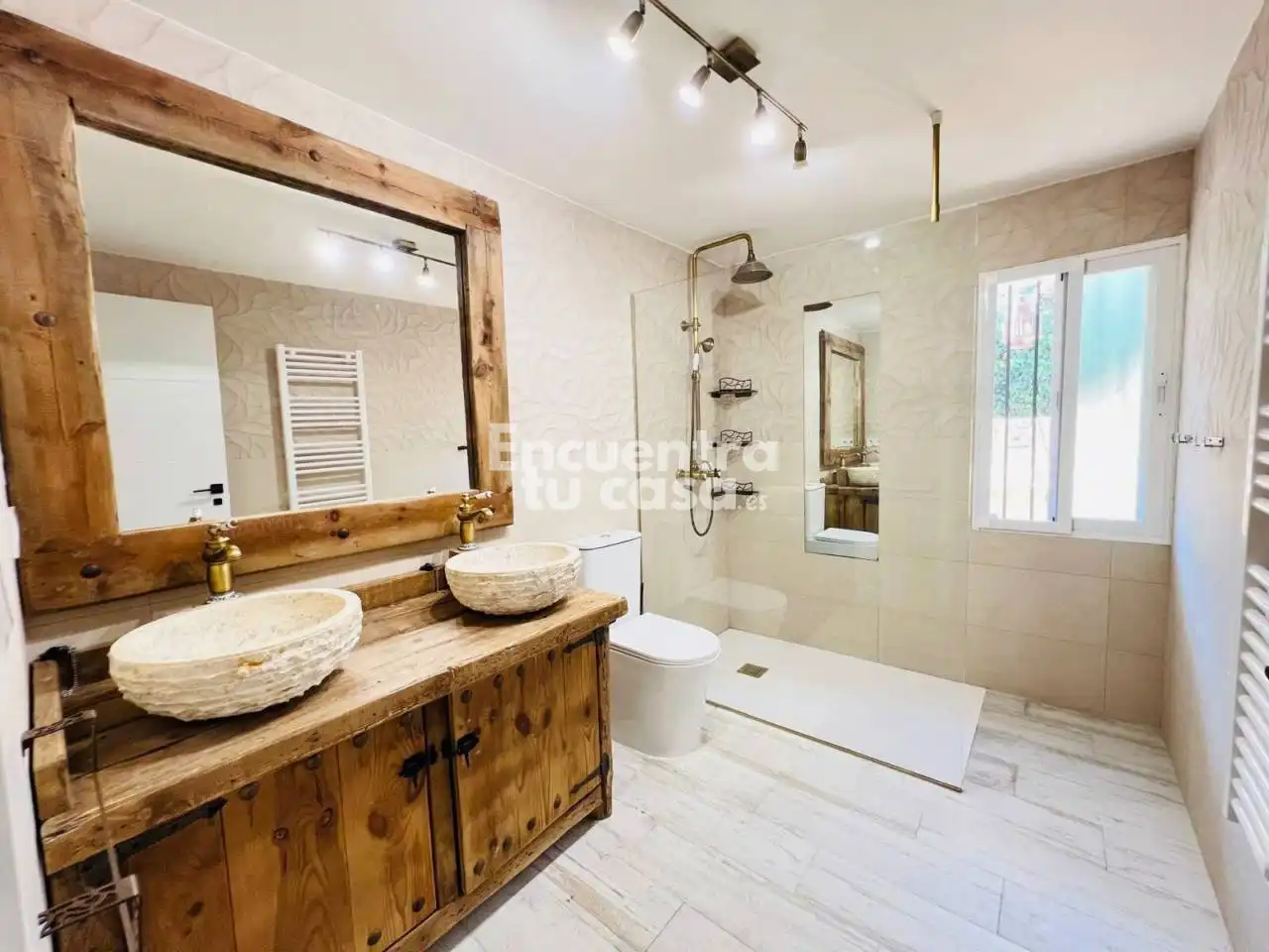 Baño de Casa o chalet de alquiler en L'Alfàs del Pi con Aire acondicionado, Calefacción y Jardín privado