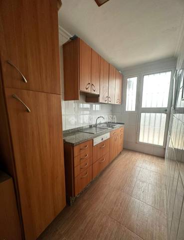 Piso en Venta en C. Niño Jesús de Praga en Los Guindos - Parque Mediterráneo - Santa Paula