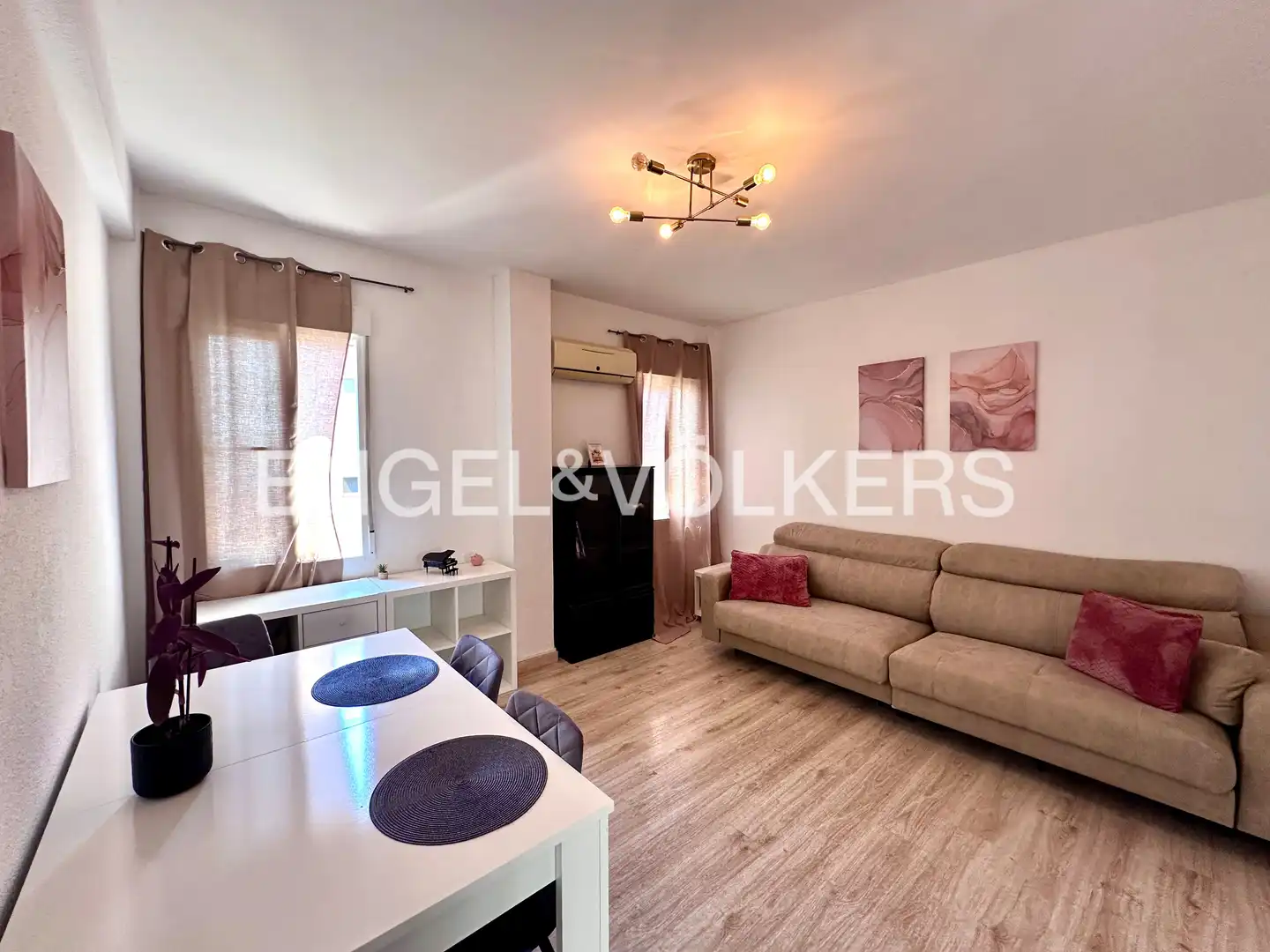 Wohnzimmer von Wohnung zur Miete in Valencia mit Klimaanlage, Heizung und Möbliert