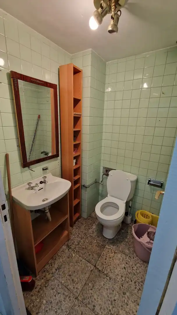 Bany de Local de lloguer en León Capital 