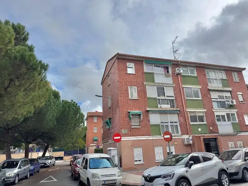 Vista exterior de Pis en venda en Torrejón de Ardoz amb Aire condicionat