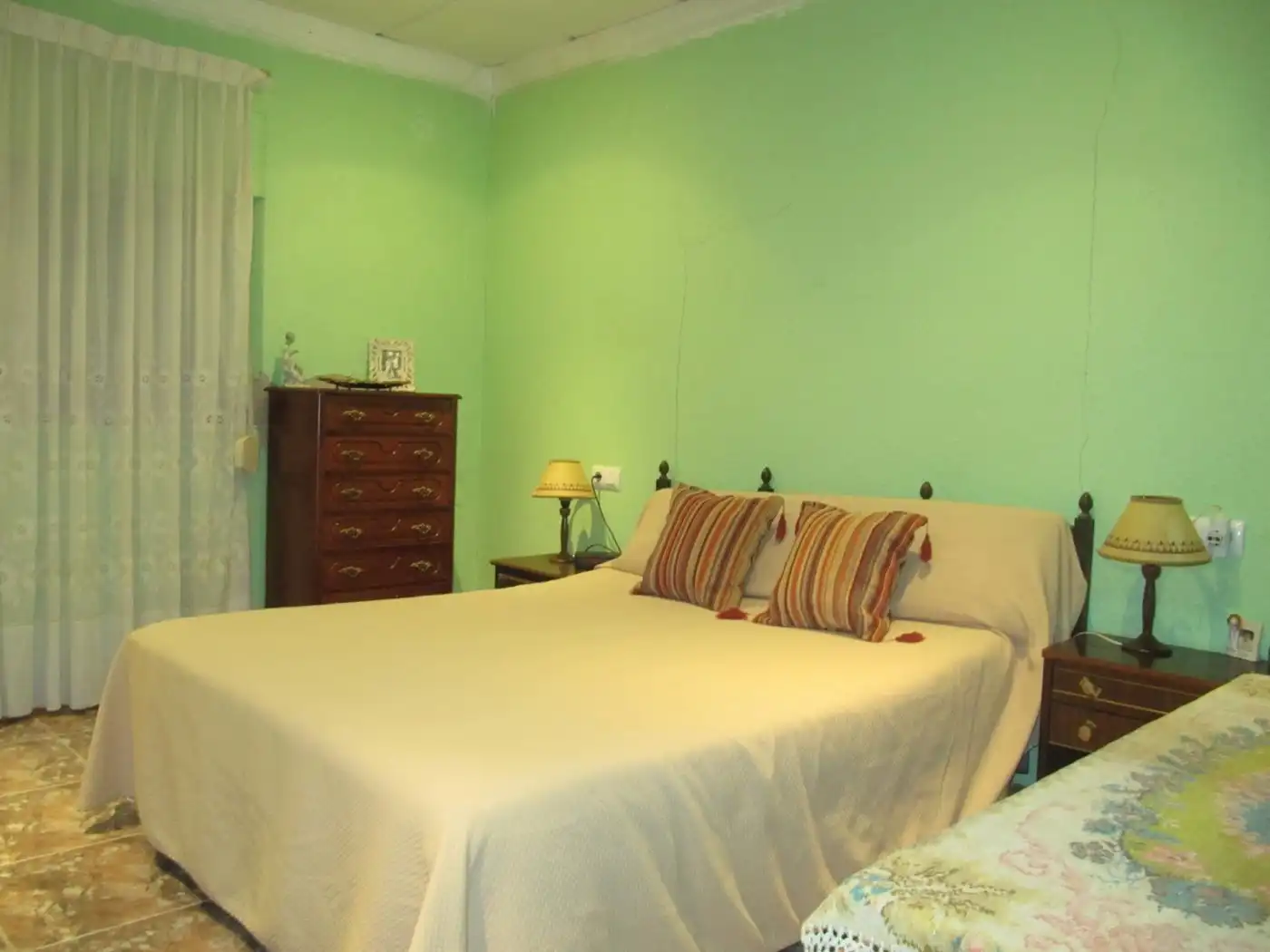 Habitación de Casa o chalet en venta en El Pinós / Pinoso con Calefacción, Piscina y Amueblado