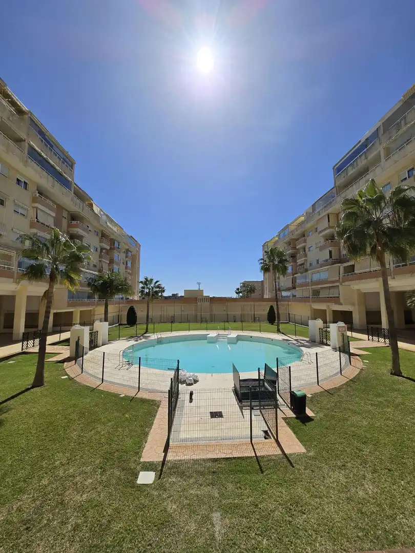Piscina de Pis en venda en Málaga amb Aire condicionat, Terrassa i Traster