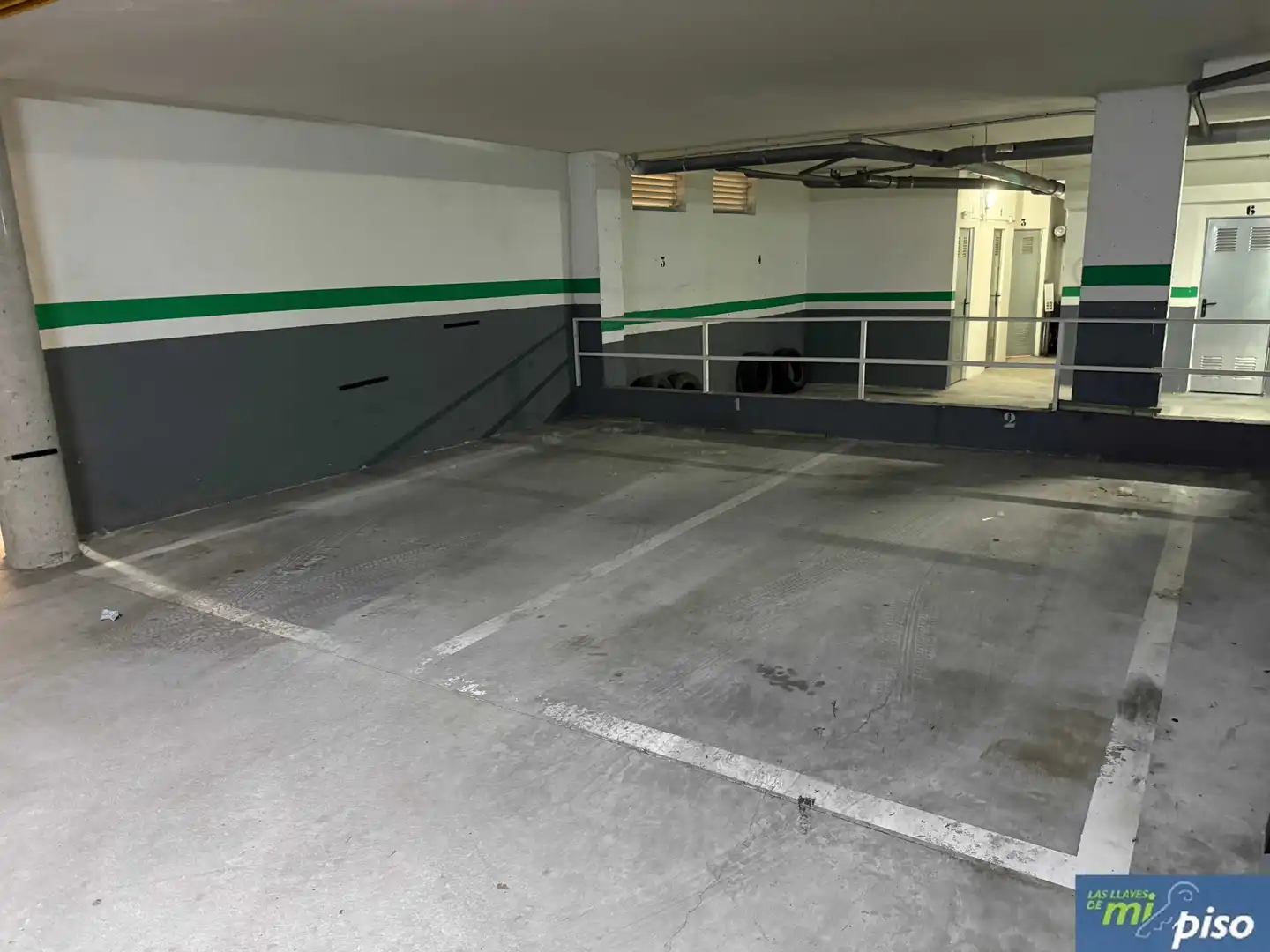 Aparcament de Pis en venda en Santovenia de Pisuerga amb Aire condicionat, Calefacció i Parquet