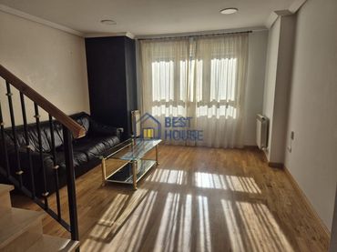 Maisonette mit Aufzug zum Verkauf in Trobajo del Camino