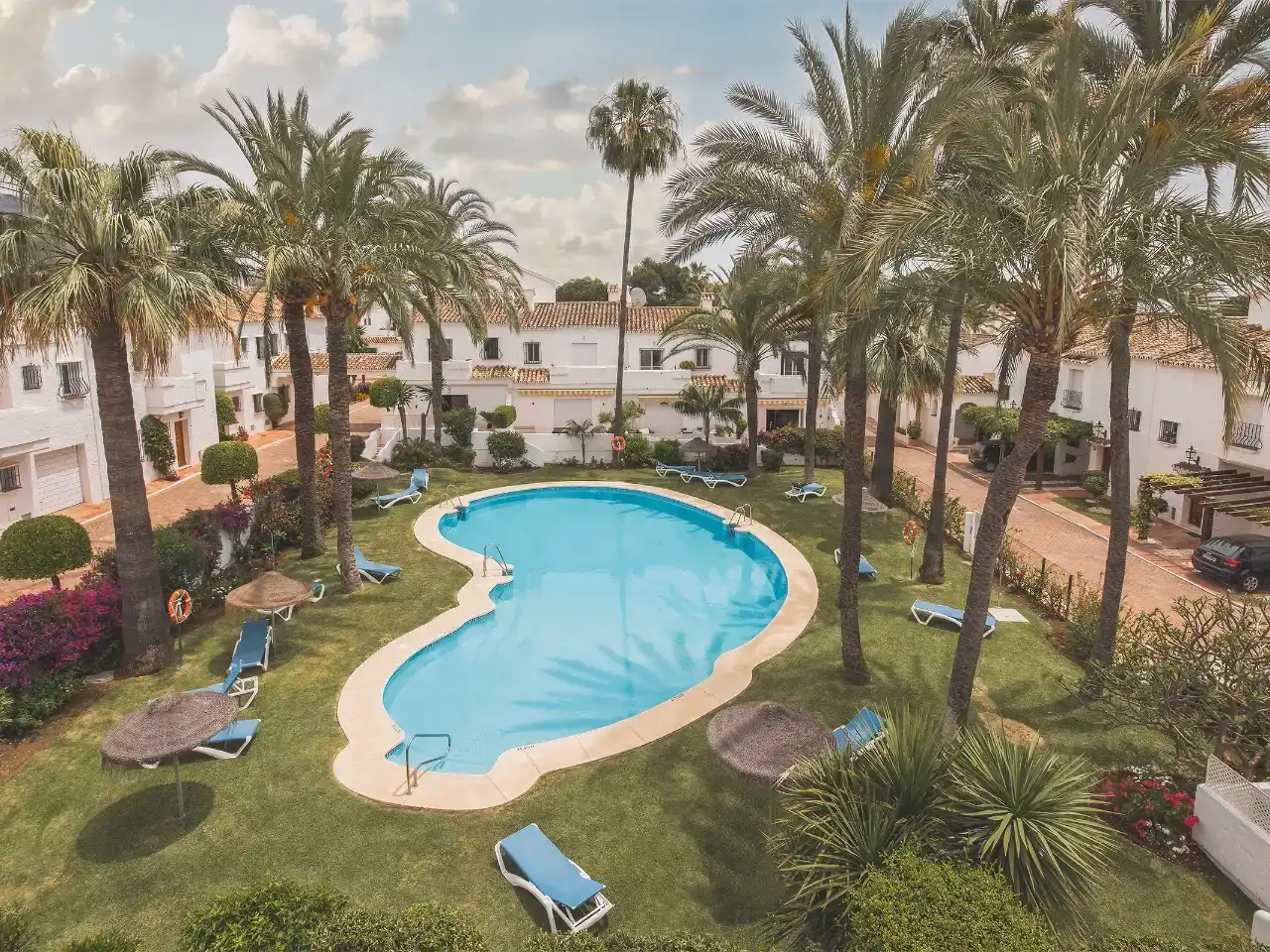 Garten von Wohnung zur Miete in Marbella mit Klimaanlage, Privatgarten und Parkett