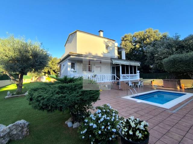 Casa-chalet en Venta en Avinyonet de Puigventós