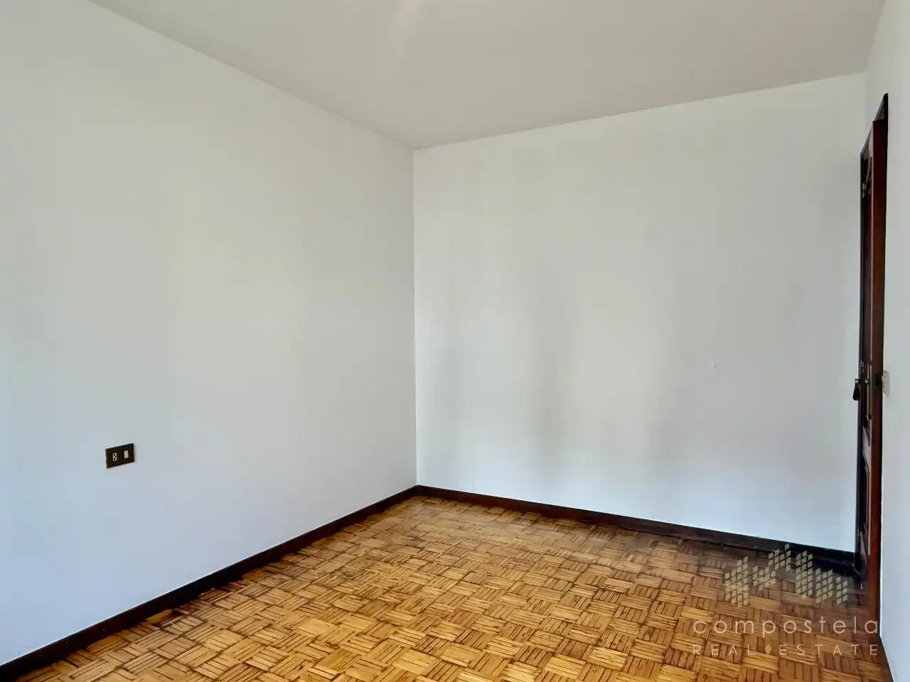 Bedroom of Houses for sale in O Milladoiro