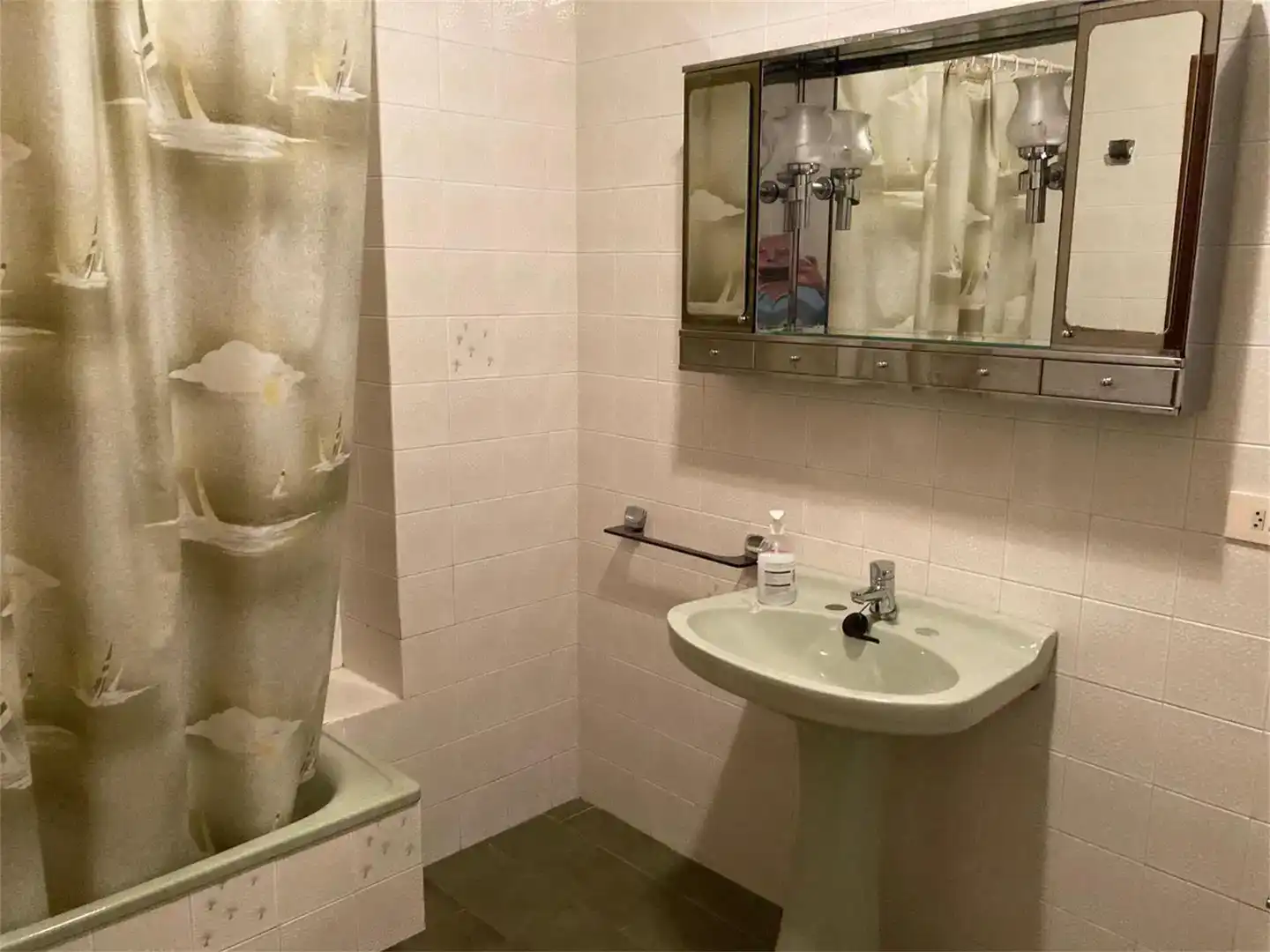 Baño de Piso en venta en Foz, Lugo