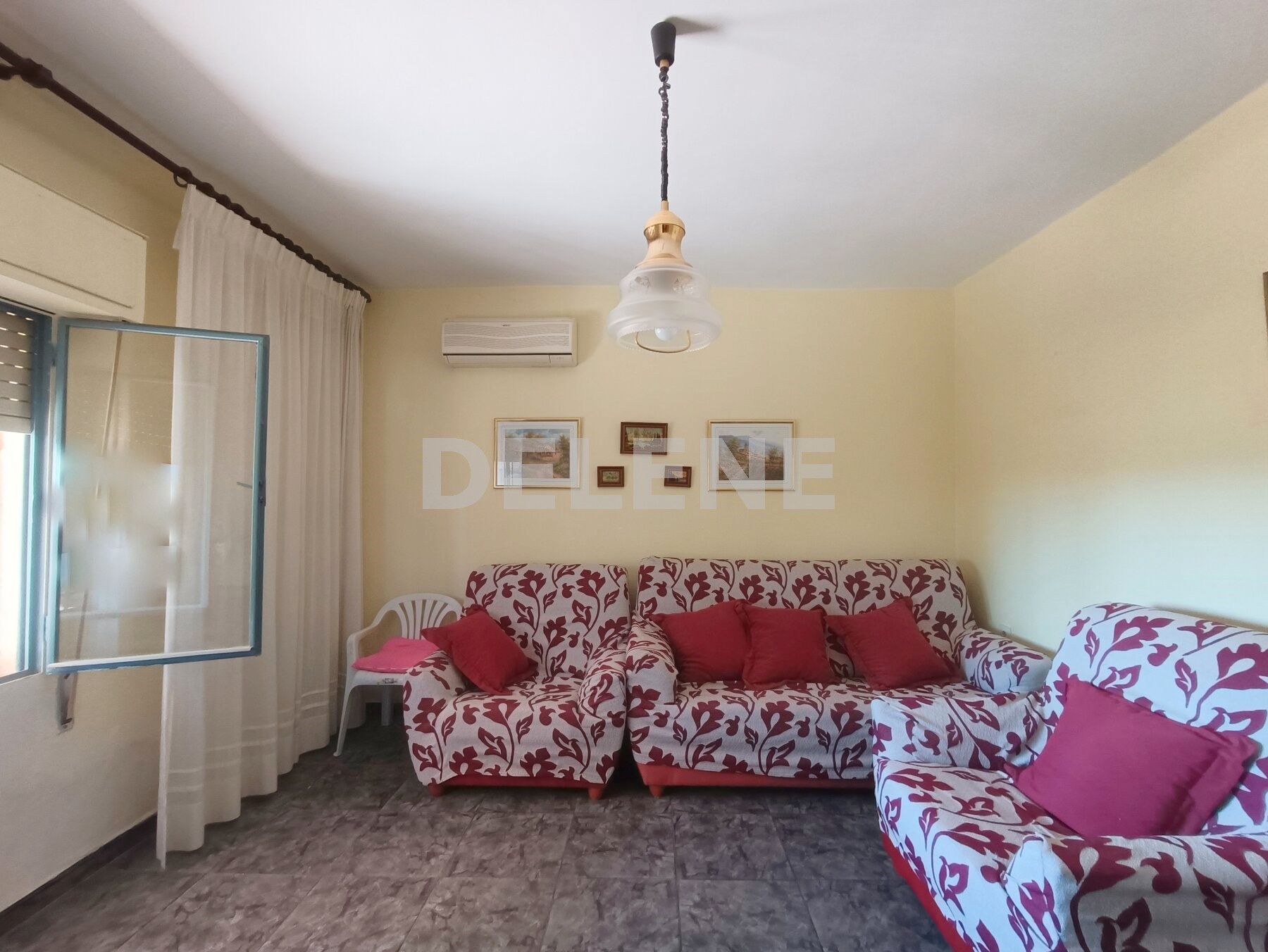 Sala d'estar de Finca rústica en venda en Hellín