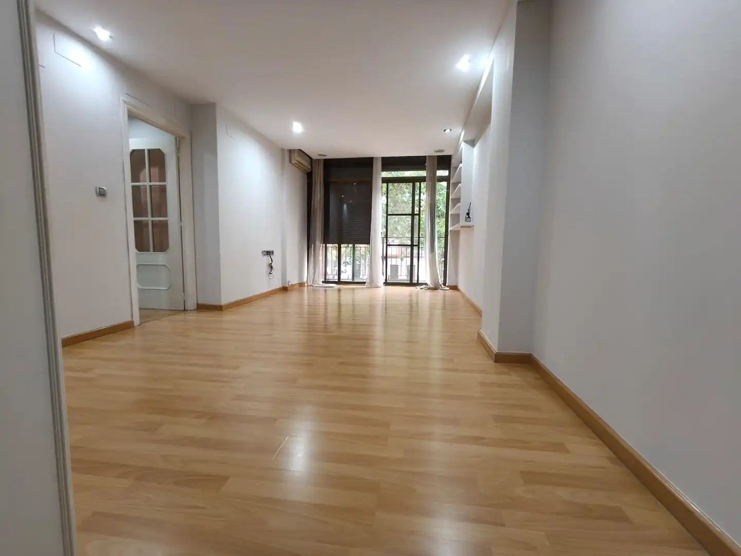 Piso de alquiler en Valencia con Balcón