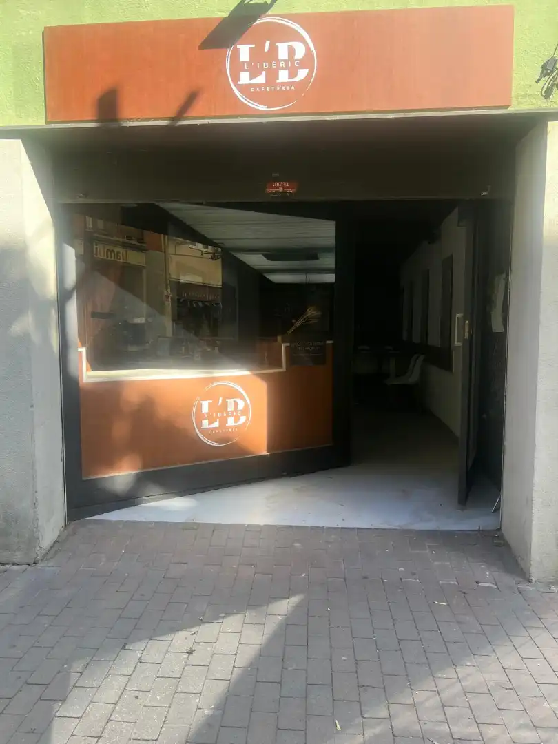 Geschaftsraum zur Miete in Centre