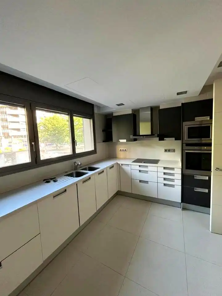 Piso con ascensor en venta en Parc de la Mola, imagen 6