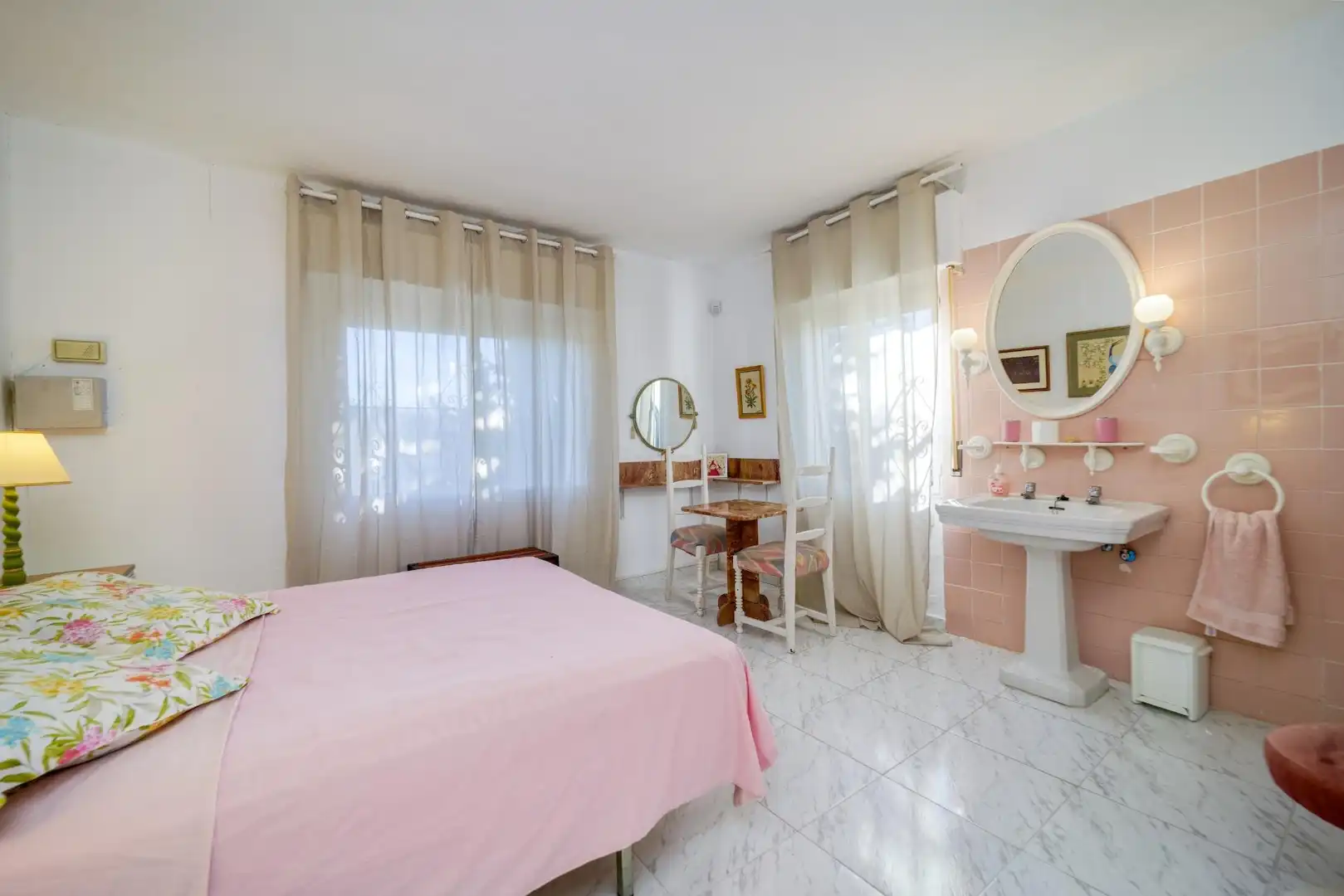 Dormitori de Casa o xalet en venda en Marbella amb Aire condicionat, Calefacció i Alarma