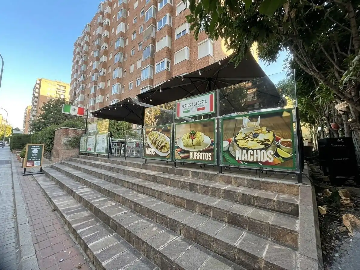 Local de alquiler en Ciudad Lineal