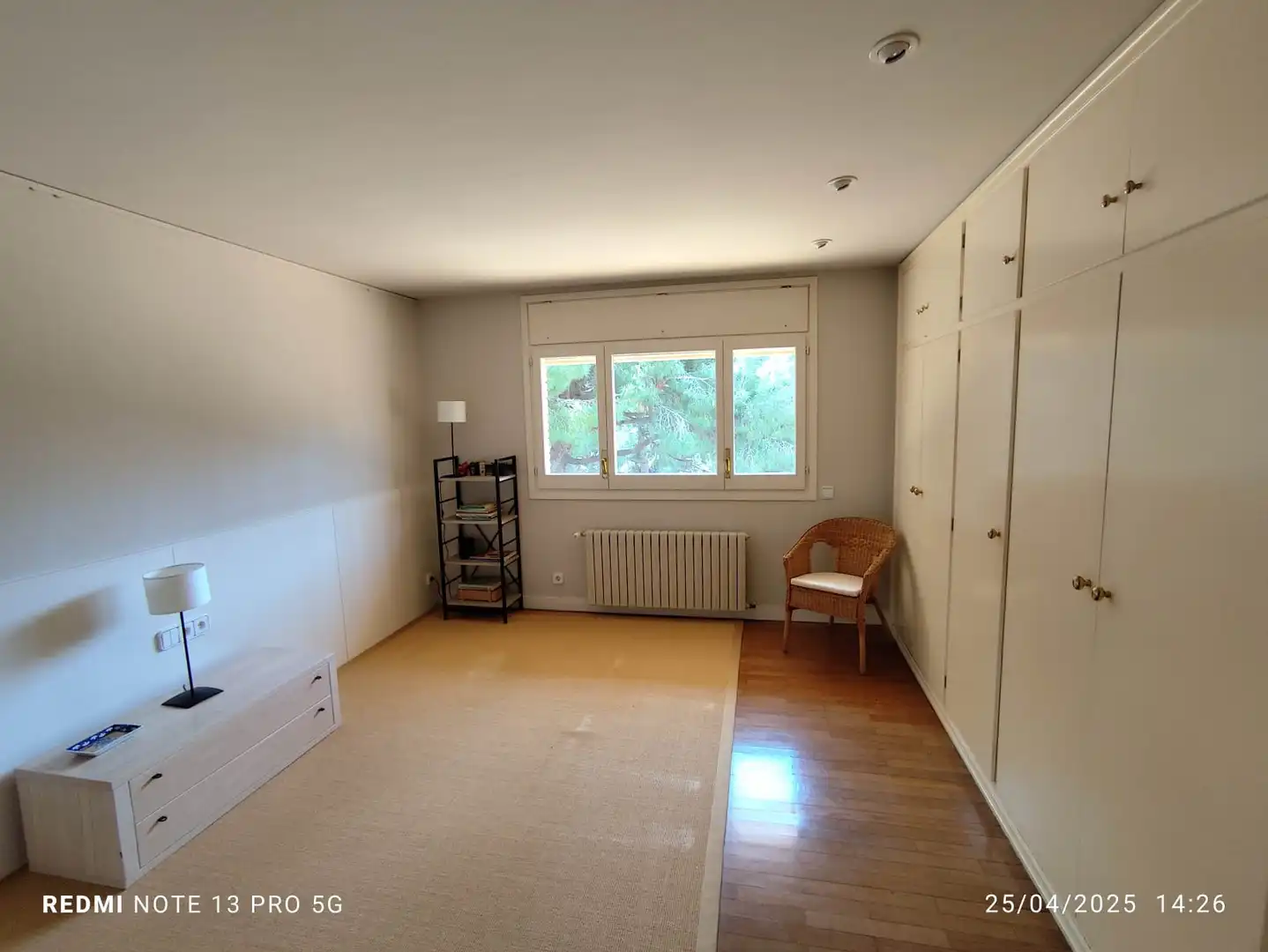 Habitación de Casa o chalet en venta en Premià de Dalt con Aire acondicionado, Calefacción y Jardín privado