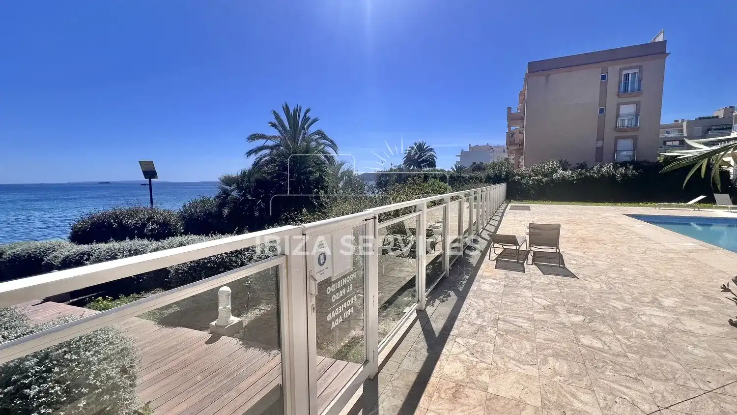 Terrassa de Pis en venda en Eivissa amb Aire condicionat, Jardí privat i Piscina