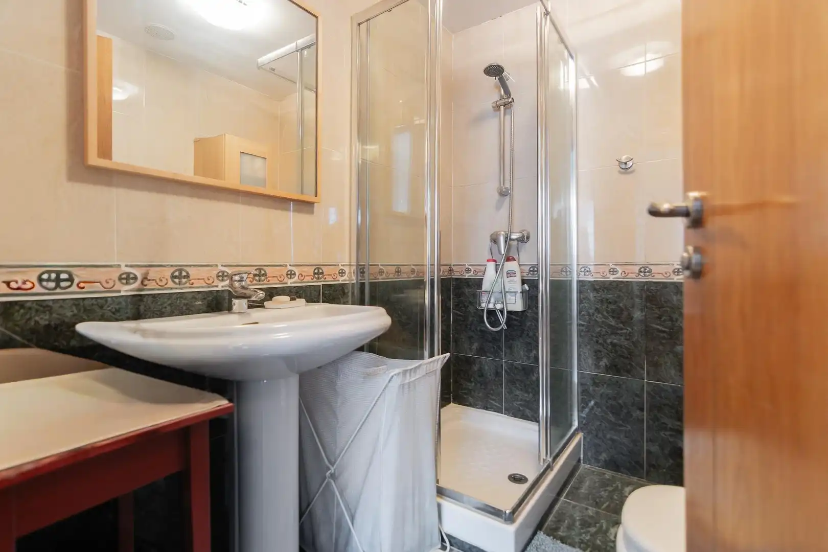 Baño de Casa adosada en venta en Cizur con Calefacción, Jardín privado y Terraza